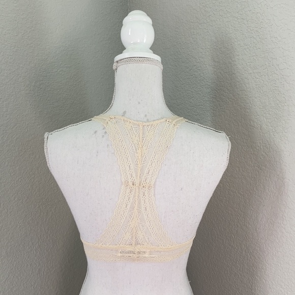 ❌SOLD❌By Together Lace Bralette Bundle - Picture 5 of 13